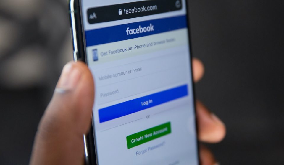 how to change facebook password