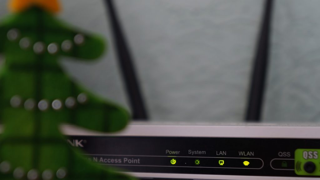 how to reset router